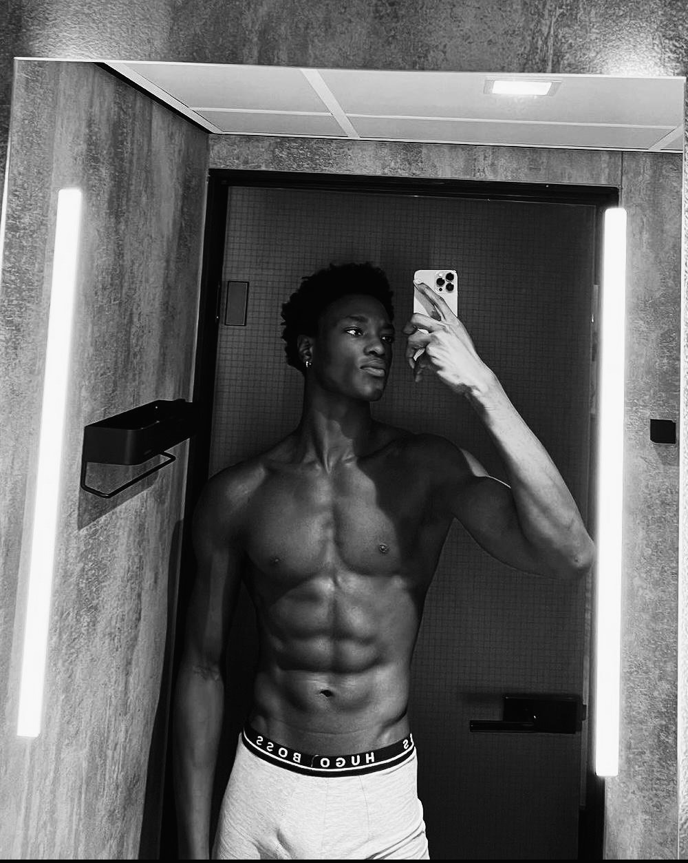 Profil de Serafin, 27 ans, Pute à Greisch