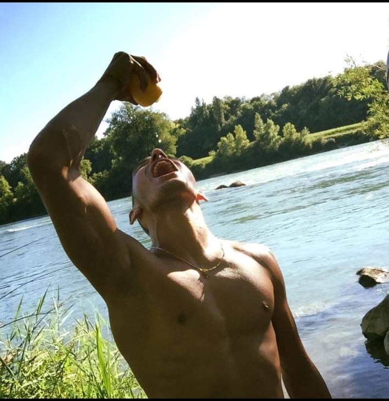 Profil de Iqbal, 34 ans, Pute à Schoos