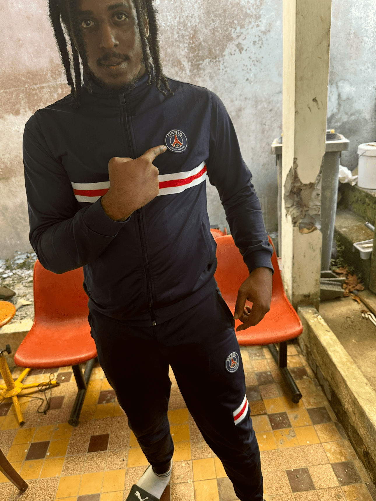 Profil de Cyril, 31 ans, Pute à Boxhorn