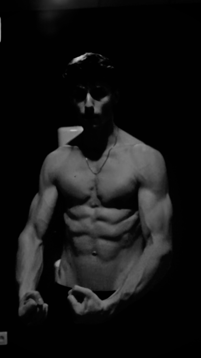 Profil de Mouhib, 20 ans, Pute à Schwebach