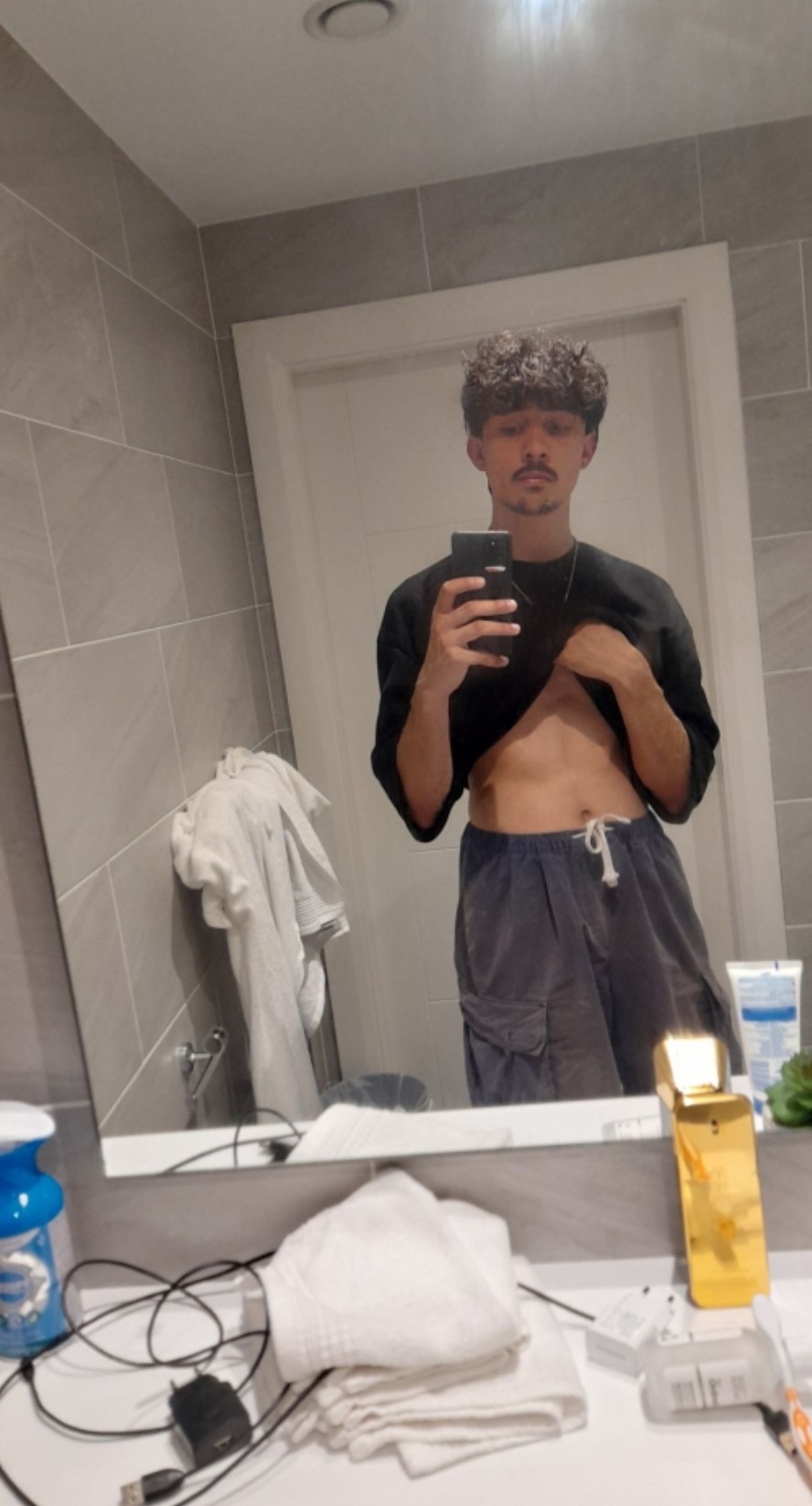 Profil de Atef, 21 ans, Pute à Bettborn