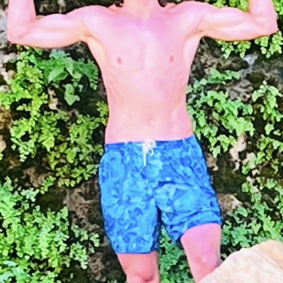 Profil de Mahamoud, 20 ans, Pute à Reuler