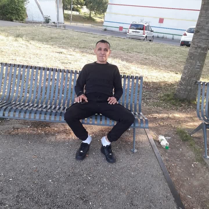 Profil de Milovan, 35 ans, Pute à Weicherdange