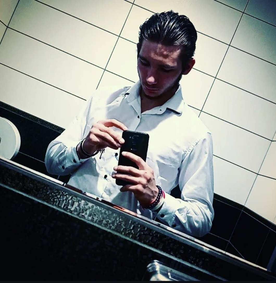 Profil de Oumarou, 20 ans, Pute à Holler