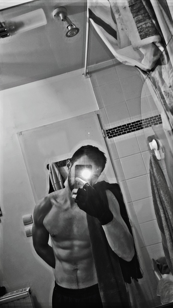 Profil de Moulay, 28 ans, Pute à Eschette