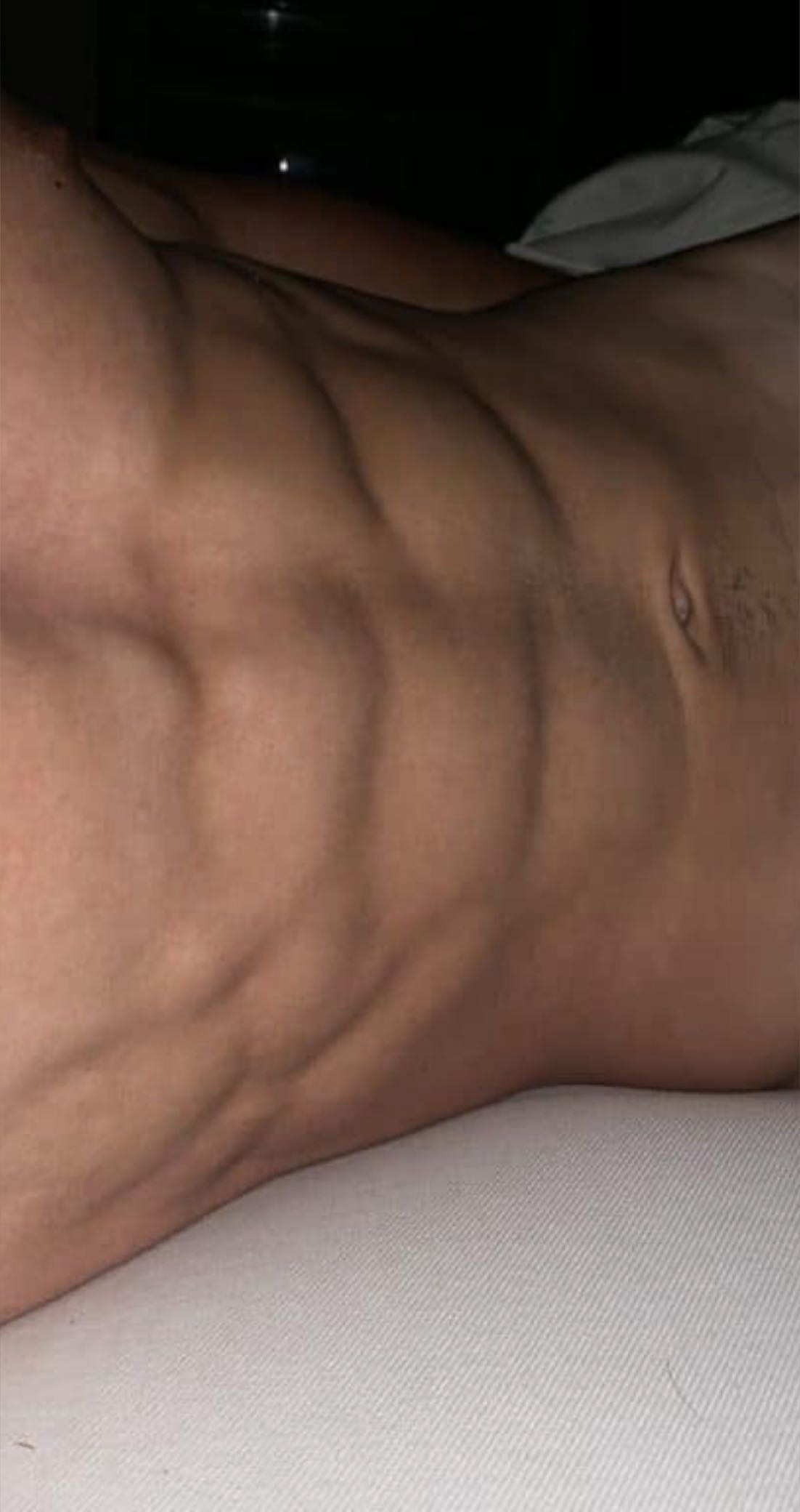 Profil de Vic, 25 ans, Pute à Merscheid