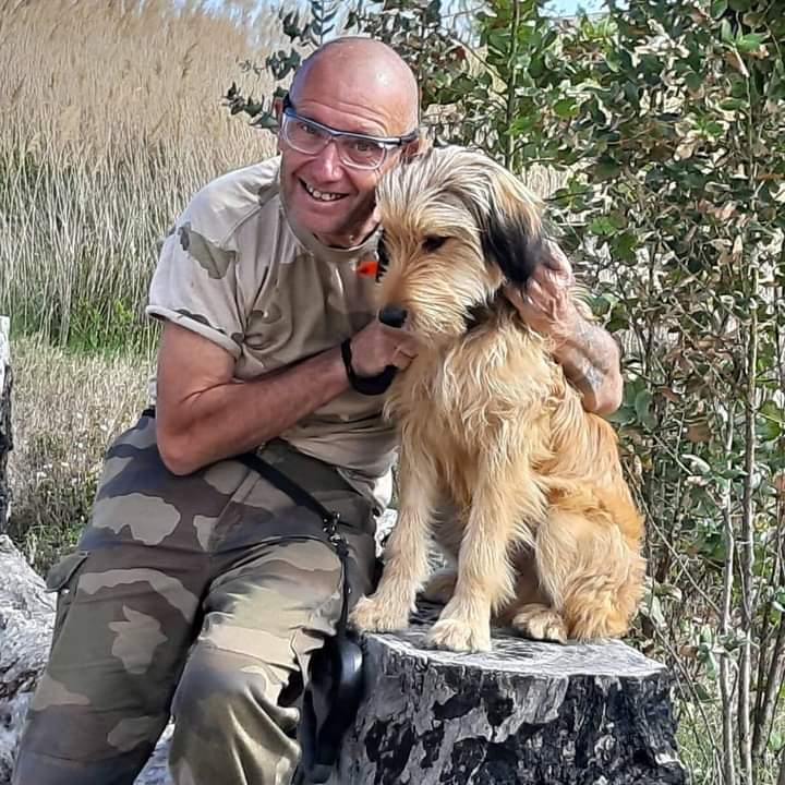 Profil de Junaid, 55 ans, Pute à Hinterhassel