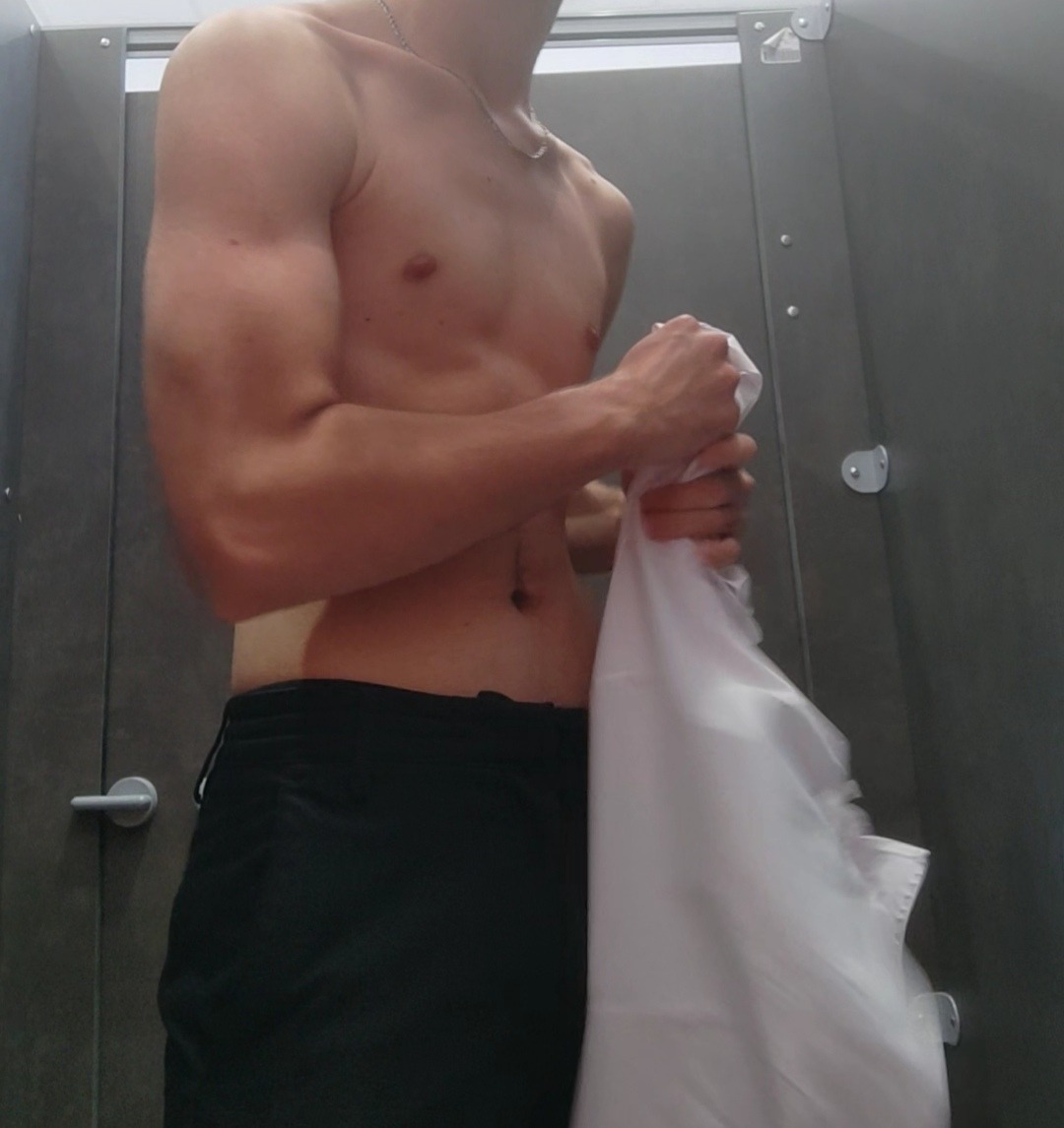 Profil de Chahed, 19 ans, Pute à Weyer